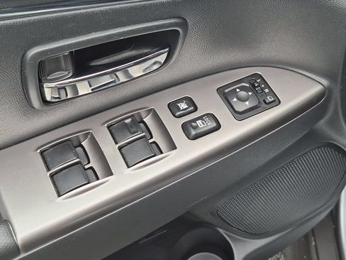 Used 2025 Mitsubishi Outlander Sport SE AWD/4WD image 13
