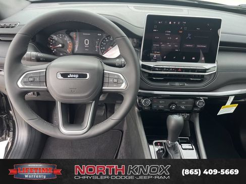 New 2026 Jeep Compass Latitude AWD/4WD image 7