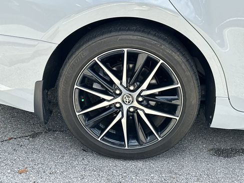 Used 2024 Toyota Camry SE FWD image 13