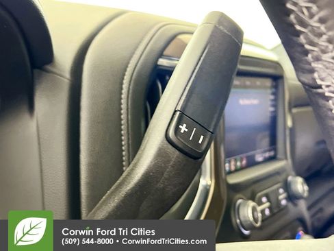 Used 2022 Chevrolet Silverado 1500 High Country w/ Technology Package image 10