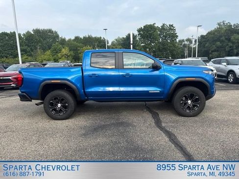 Used 2023 GMC Canyon Elevation w/ Elevation Premium Package AWD/4WD image 2