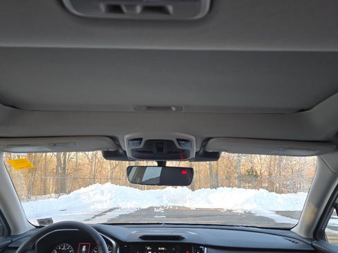 Used 2025 Subaru Outback Limited image 25