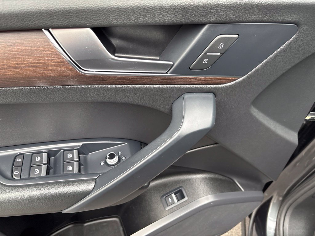 Certified 2023 Audi Q5 2.0T Premium AWD/4WD image 6