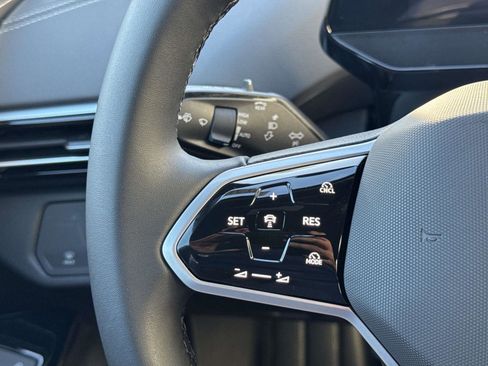 New 2026 Volkswagen ID.4 Pro image 18
