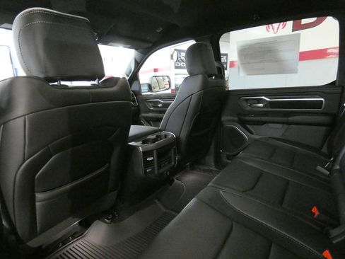 New 2026 RAM 1500 Laramie w/ Chrome Appearance Group AWD/4WD image 24