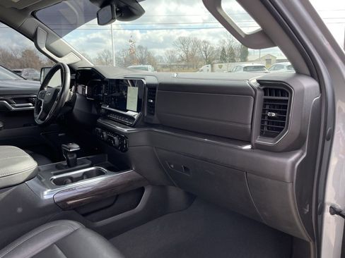 Used 2023 Chevrolet Silverado 1500 LTZ image 31