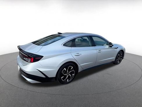 Used 2025 Hyundai Sonata SEL FWD image 15