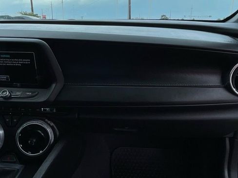 Used 2016 Chevrolet Camaro SS image 31