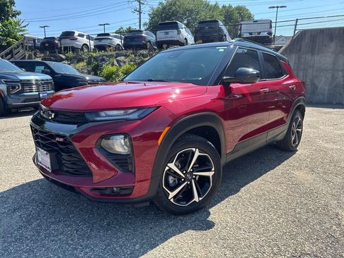 Used 2021 Chevrolet TrailBlazer RS w/ Sun and Liftgate Package AWD/4WD image 32