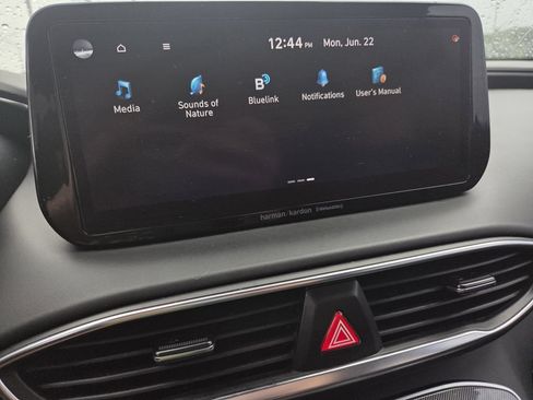 Used 2022 Hyundai Santa Fe SEL w/ Convenience + Premium Package FWD image 11