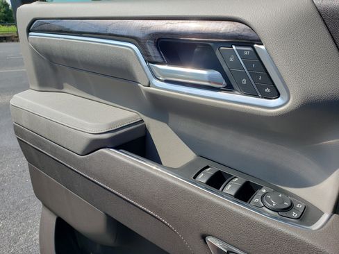 New 2026 Chevrolet Silverado 1500 LTZ w/ LTZ Premium Package AWD/4WD image 11