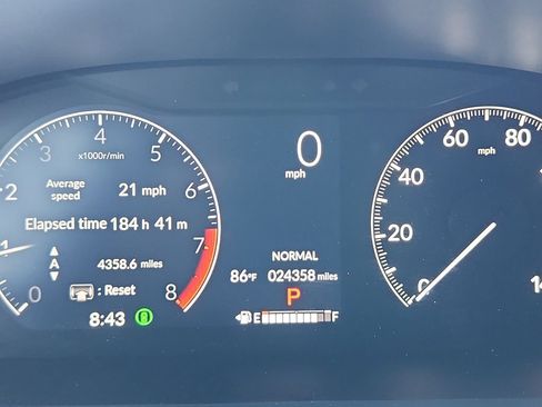 Used 2024 Honda HR-V Sport image 32