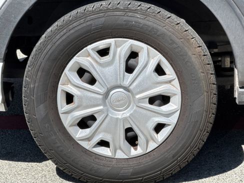 Used 2023 Ford Transit 350 XLT image 27