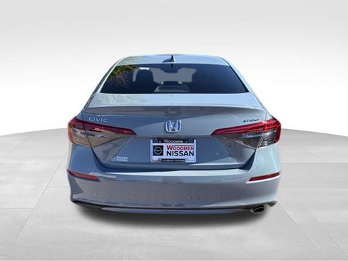 Used 2023 Honda Civic Sport image 6