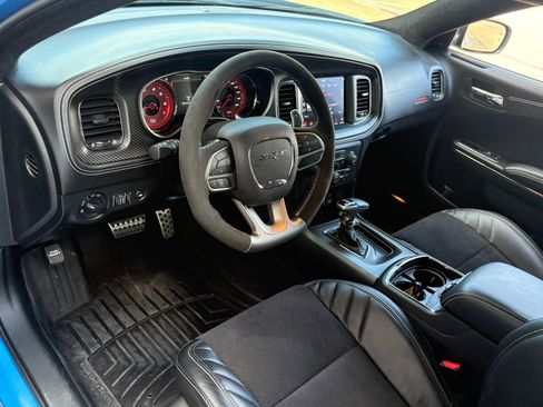 Used 2023 Dodge Charger SRT Hellcat w/ Harman/Kardon Audio Group image 18