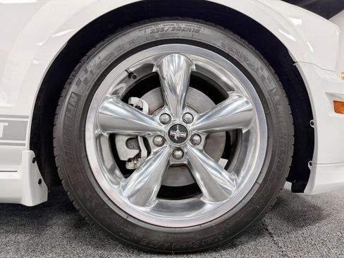 Used 2007 Ford Mustang GT image 17