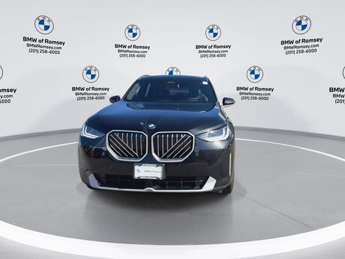 Used 2026 BMW X3 xDrive30i w/ Premium Package AWD/4WD image 3