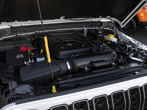 New 2026 Jeep Wrangler Unlimited Sport image 32