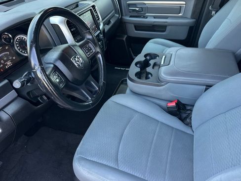 Used 2019 RAM 1500 Classic SLT w/ Luxury Group AWD/4WD image 10