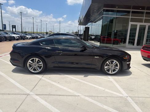 Used 2020 Ford Mustang GT Premium w/ Equipment Group 401A RWD image 4