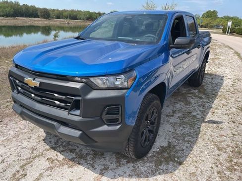 Certified 2024 Chevrolet Colorado W/T image 3