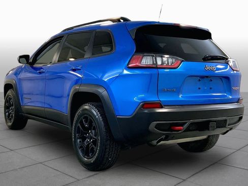 Used 2022 Jeep Cherokee Trailhawk w/ Premium Leather Package AWD/4WD image 11