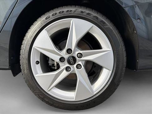 Used 2024 Audi A3 2.0T Premium image 9