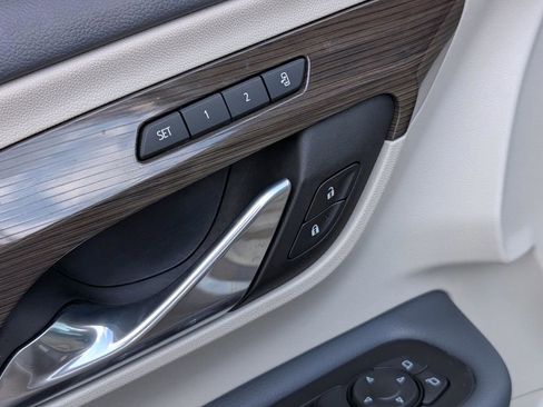 Used 2024 GMC Terrain Denali w/ Denali Premium Package image 14