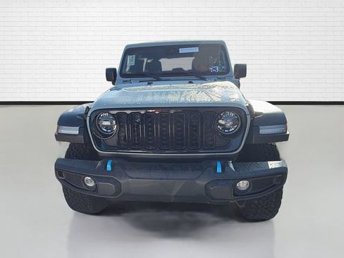 Used 2024 Jeep Wrangler Unlimited AWD/4WD image 2