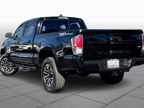 Used 2021 Toyota Tacoma TRD Sport w/ Technology Package image 11