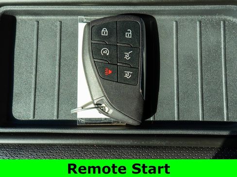 Certified 2024 GMC Yukon AT4 w/ AT4 Premium Package AWD/4WD image 31