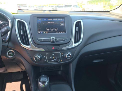 Used 2021 Chevrolet Equinox LT w/ LPO, Cargo Package AWD/4WD image 6