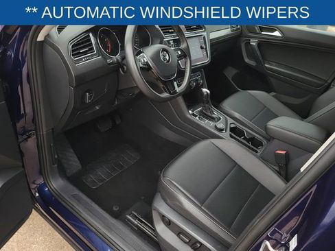 Used 2021 Volkswagen Tiguan SE image 18