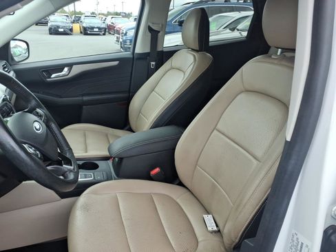 Used 2021 Ford Escape SE w/ Cold Weather Package FWD image 7