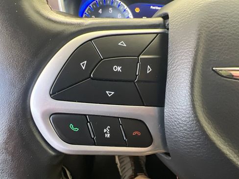 Used 2017 Chrysler Pacifica Touring-L Plus w/ Advanced Safetytec Group FWD image 54