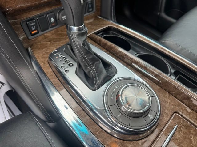 Used 2016 INFINITI QX80 4WD w/ Driver's Assistance Package image 22