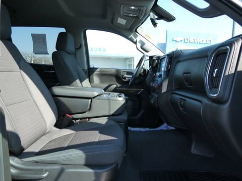 Certified 2021 Chevrolet Silverado 1500 RST w/ Z71 Off-Road Package AWD/4WD image 13