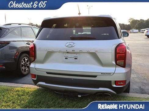 Used 2022 Hyundai Palisade SEL FWD image 19