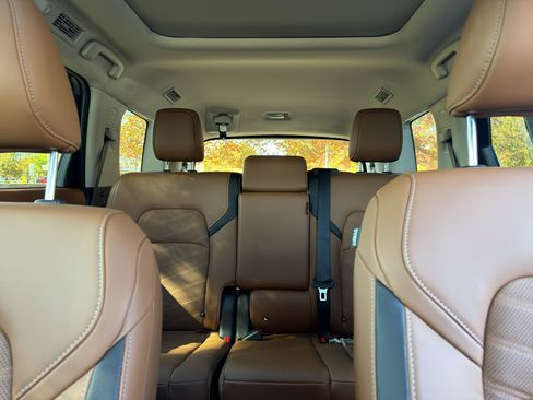 New 2025 Nissan Pathfinder Platinum image 30