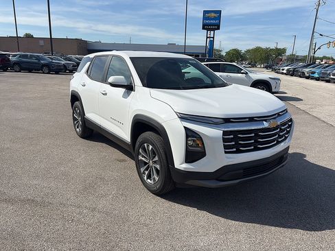 New 2026 Chevrolet Equinox LT FWD image 7