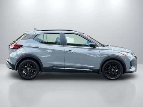 Used 2023 Nissan Kicks SR w/ SR Premium Package FWD image 10