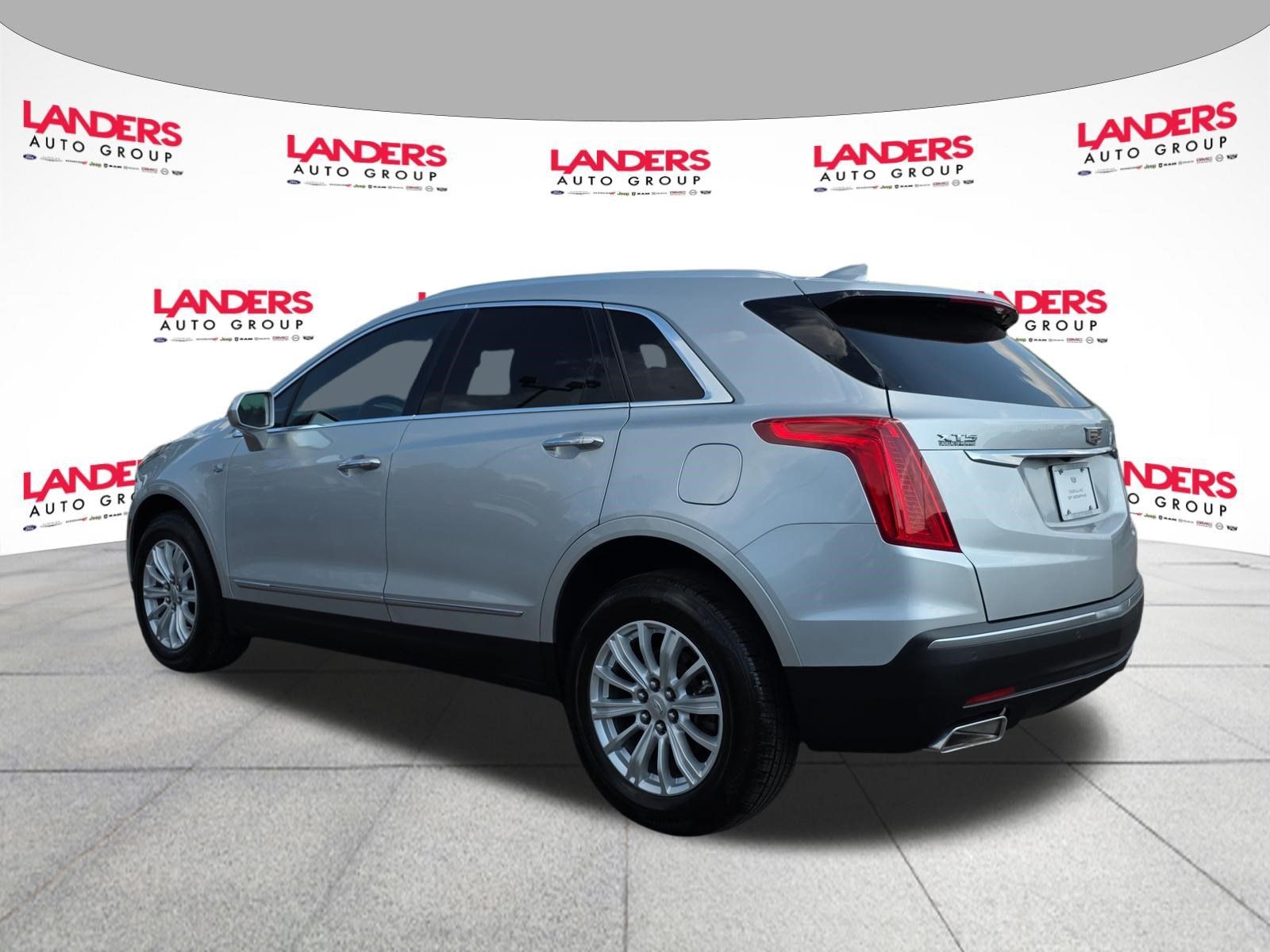 Used 2017 Cadillac XT5 Luxury FWD image 5