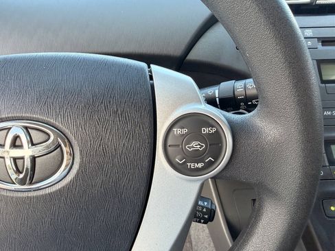 Used 2010 Toyota Prius Two FWD image 38