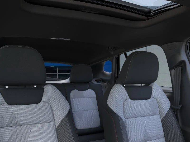 Used 2026 Chevrolet Trax RS w/ Sunroof Package FWD image 48