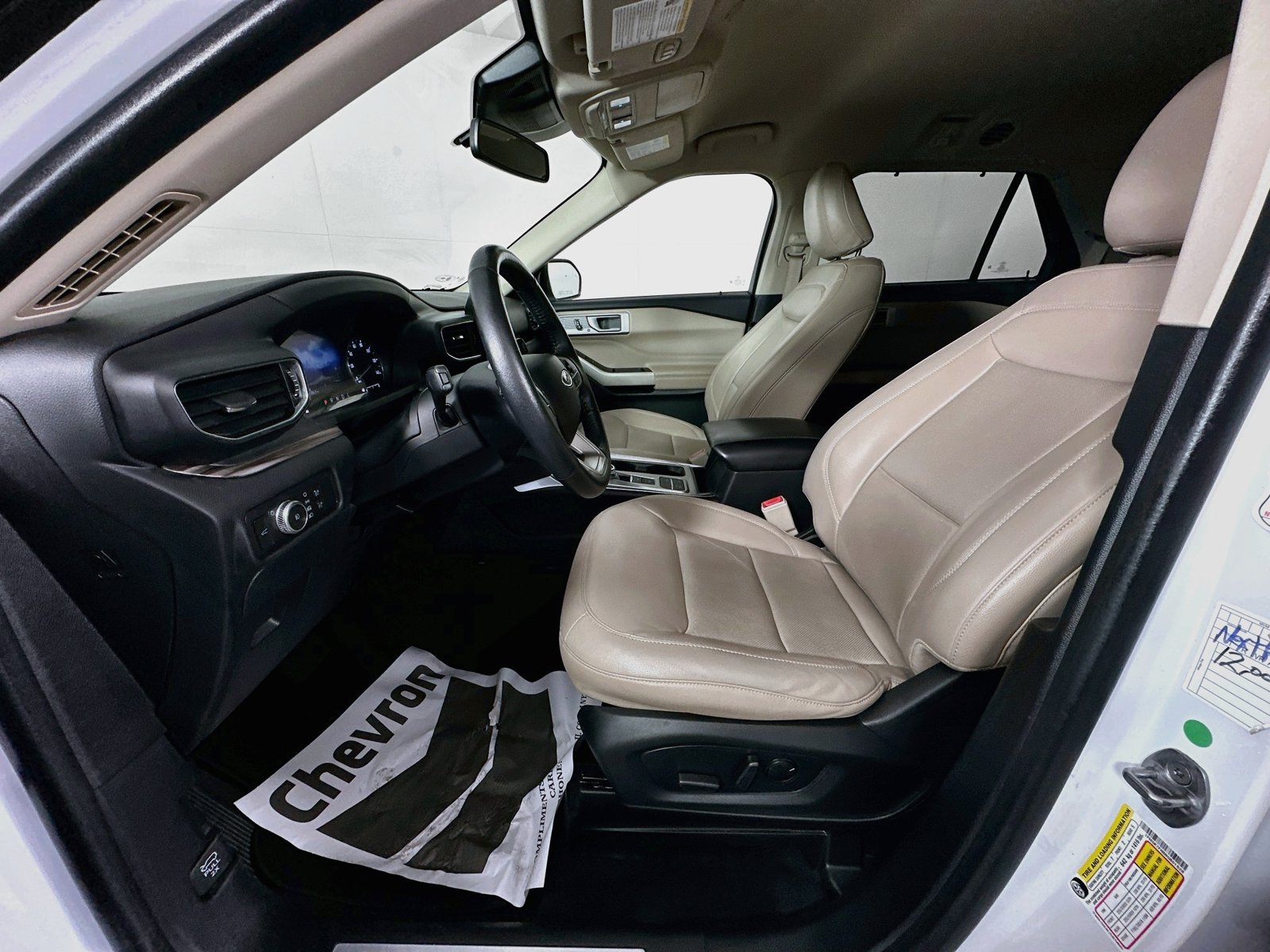 Used 2022 Ford Explorer Limited RWD image 21