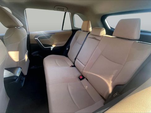 Used 2025 Toyota RAV4 LE AWD/4WD image 20