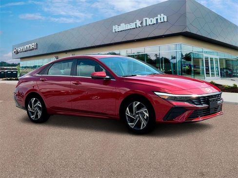 New 2025 Hyundai Elantra Limited image 10