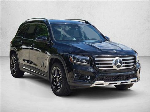 Used 2026 Mercedes-Benz GLB 250 image 3