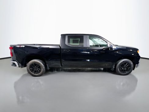 Used 2023 Chevrolet Silverado 1500 LT w/ Protection Package AWD/4WD image 3