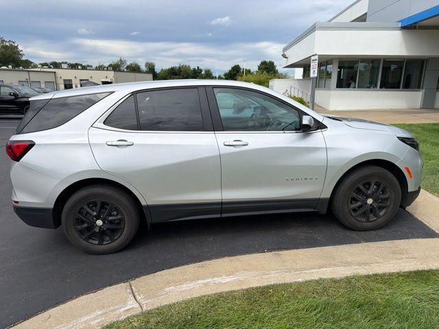 Used 2022 Chevrolet Equinox LT AWD/4WD image 4